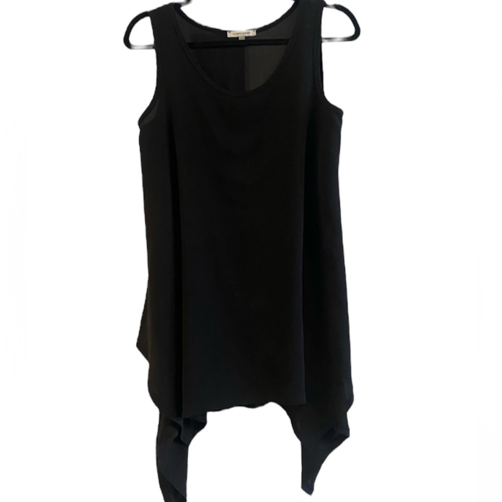 Vivian Wong Flowy Sleeveless Longline Blouse, Crew Neck, Size Medium, EUC